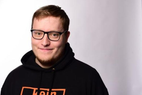 Mikey Kleinert, DIE LINKE.Hamburg 2020, Bürgerschaftswahl, Foto @studioline Osterstraße Kleinert, Mikey</a>, 1995, Student
